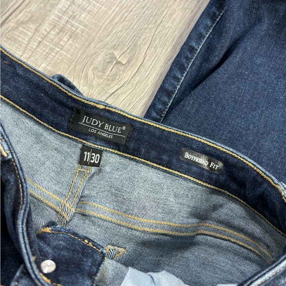 Judy Blue Boyfriend Fit Jeans Size 11/30 - Picture 3 of 7